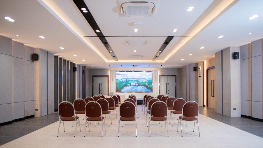 Breakout Meeting Rooms