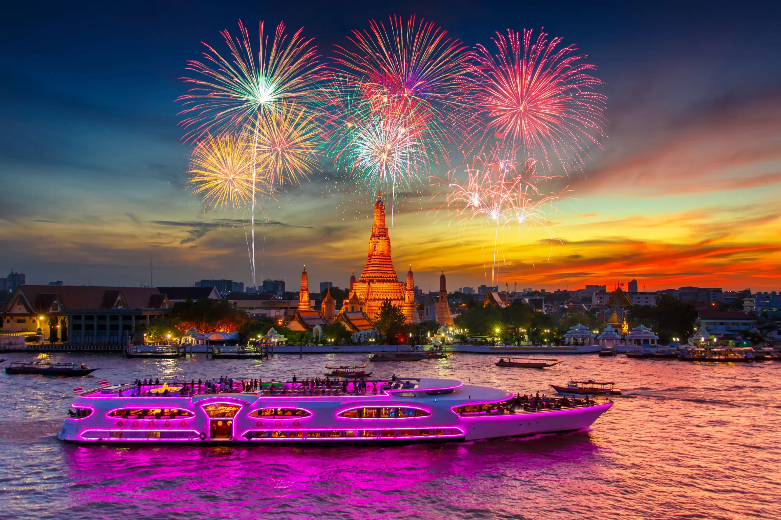 Dinner Cruise Chao Phraya River